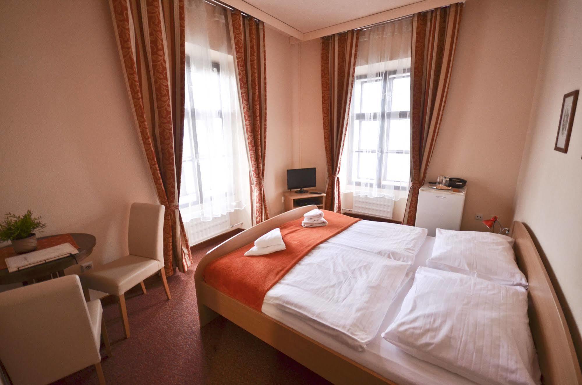 Hotel Paradies 테플리체 외부 사진